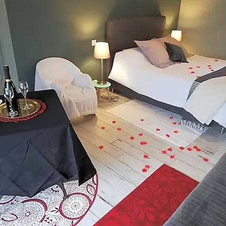 Couette-café La Mancine Laulan 3*