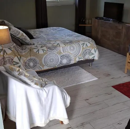 La Mancine Laulan Oda ve Kahvaltı Jau-Dignac-et-Loirac